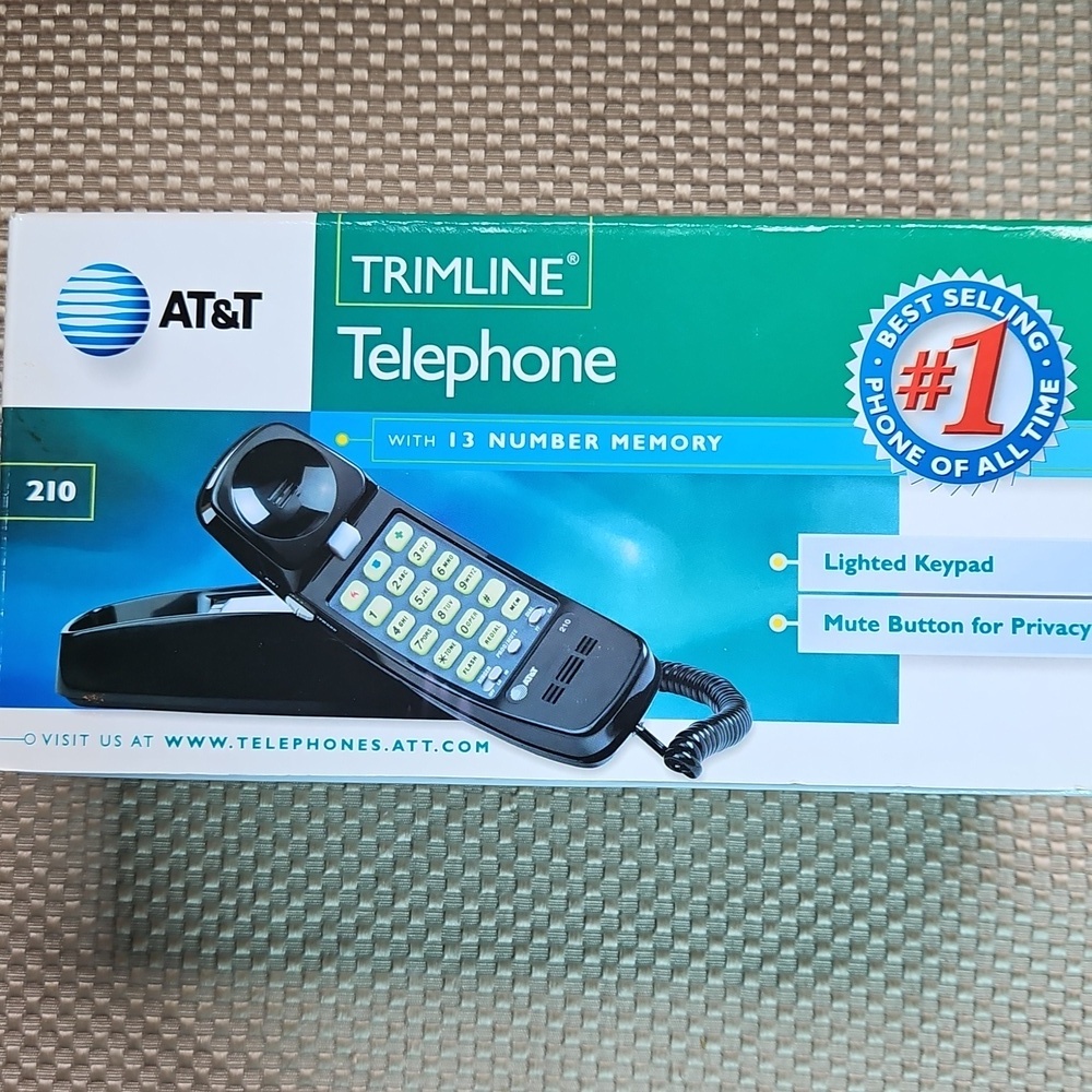 AT&T 210 Trimline Corded Telephone 13 Number Memory Black Vintage 2000